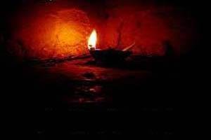 charag apni thakan ki koi safai n de