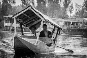 wo sahilo pe gaane wale kya hue