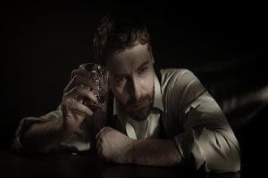 shikast e zarf ko pindaar e