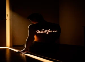 main apna naam tere jism par likha dekhoon